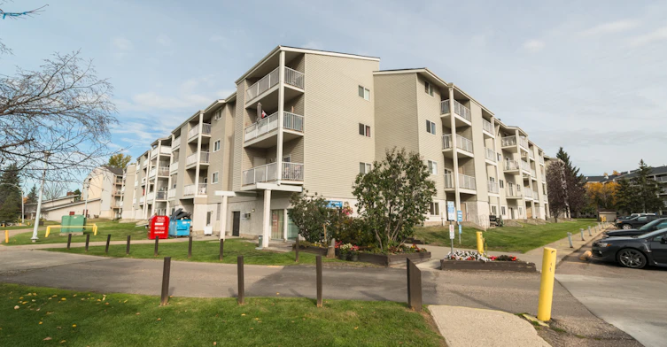 17104 75 Avenue NW, Edmonton, AB, T5T 2R4 - 6