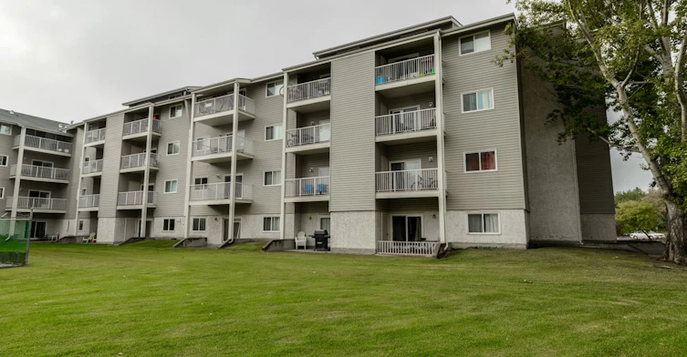 17104 75 Avenue NW, Edmonton, AB, T5T 2R4 - 7