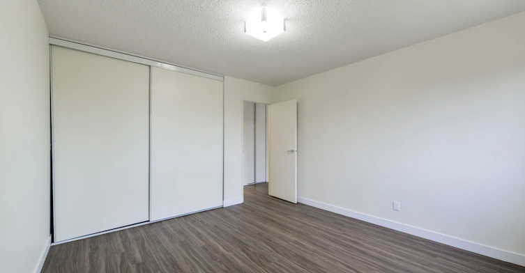 14407 121 Street NW, Edmonton, AB, T5X 3P6 - 13