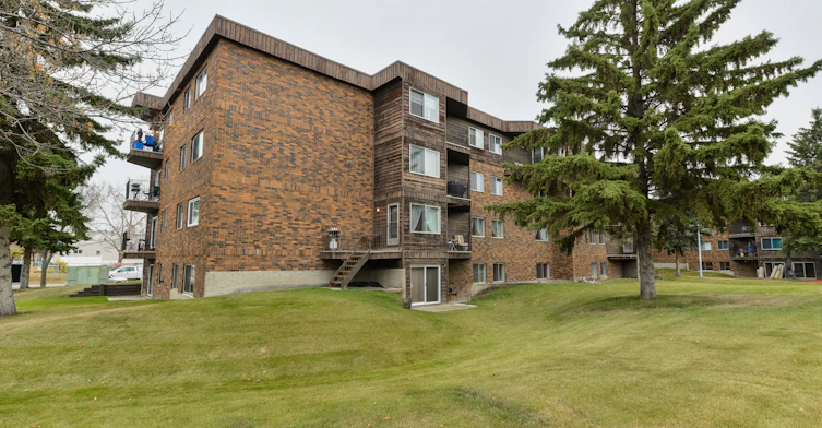 14407 121 Street NW, Edmonton, AB, T5X 3P6 - 26