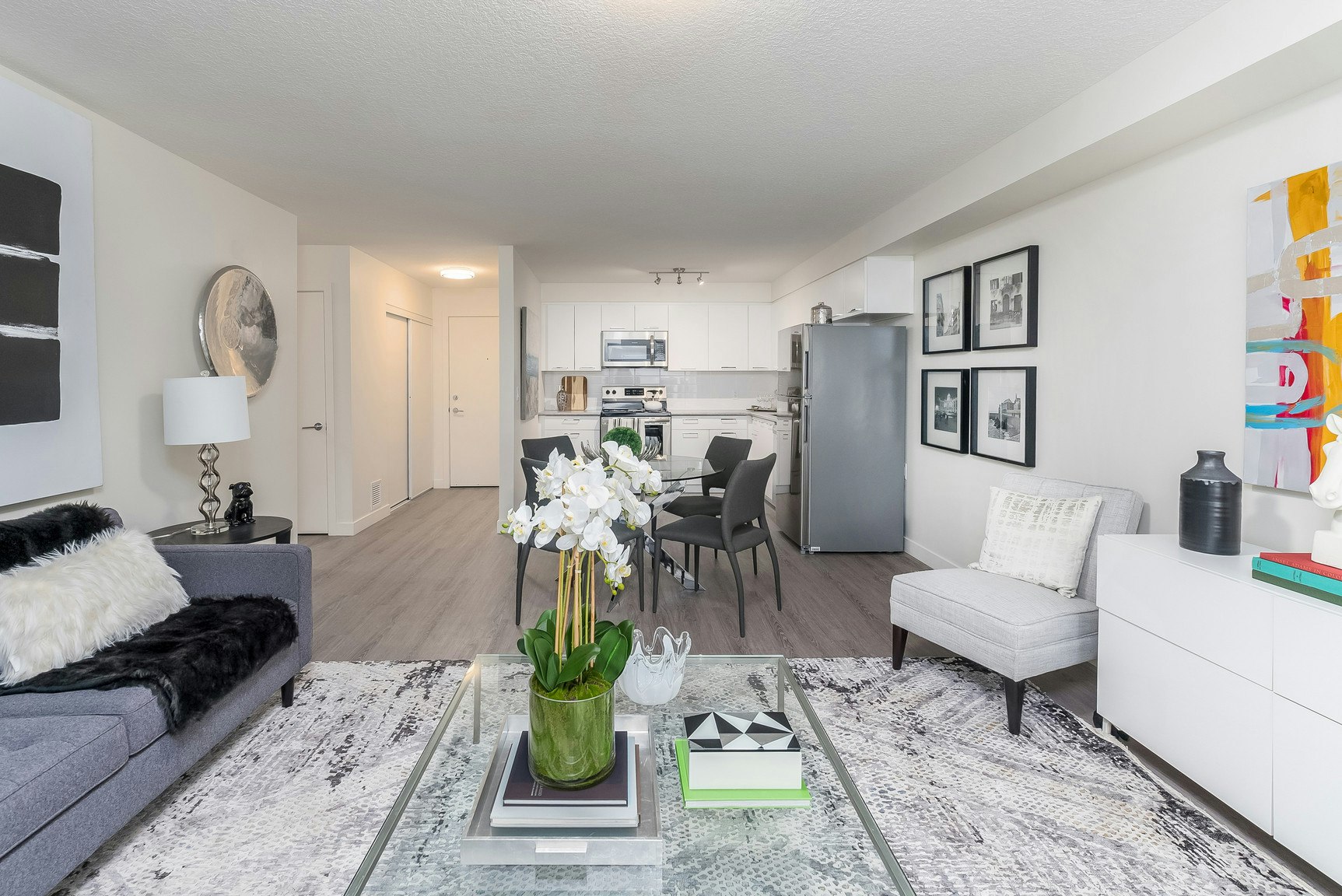 14407 121 Street NW, Edmonton, AB, T5X 3P6 - 14