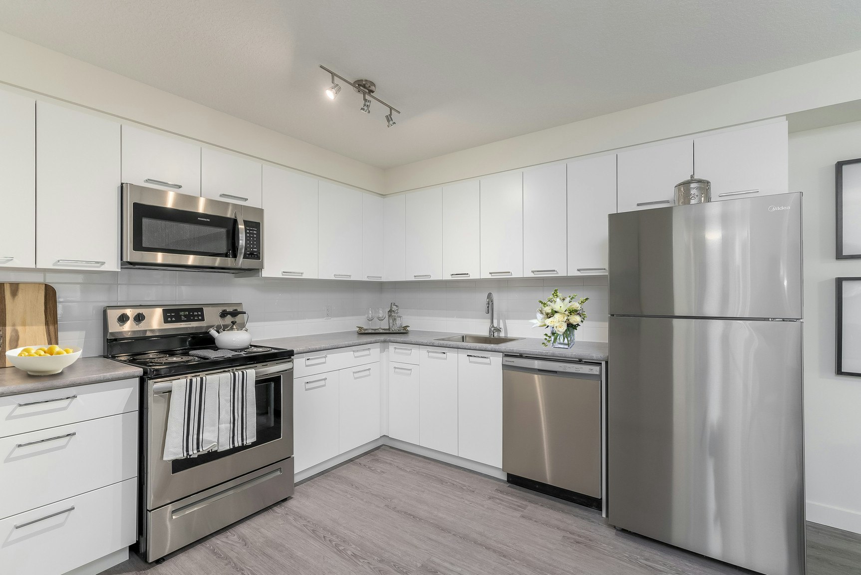 14407 121 Street NW, Edmonton, AB, T5X 3P6 - 20