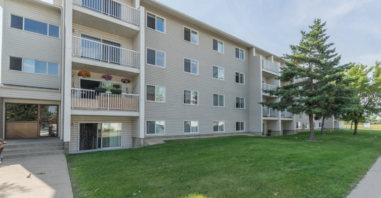 3431 139 Avenue NW, Edmonton, AB, T5Y 1Z4 - 10