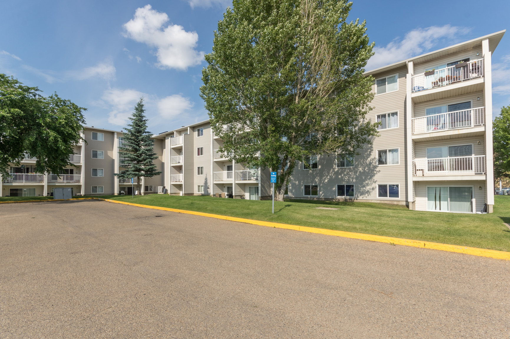 3431 139 Avenue NW, Edmonton, AB, T5Y 1Z4 - 12