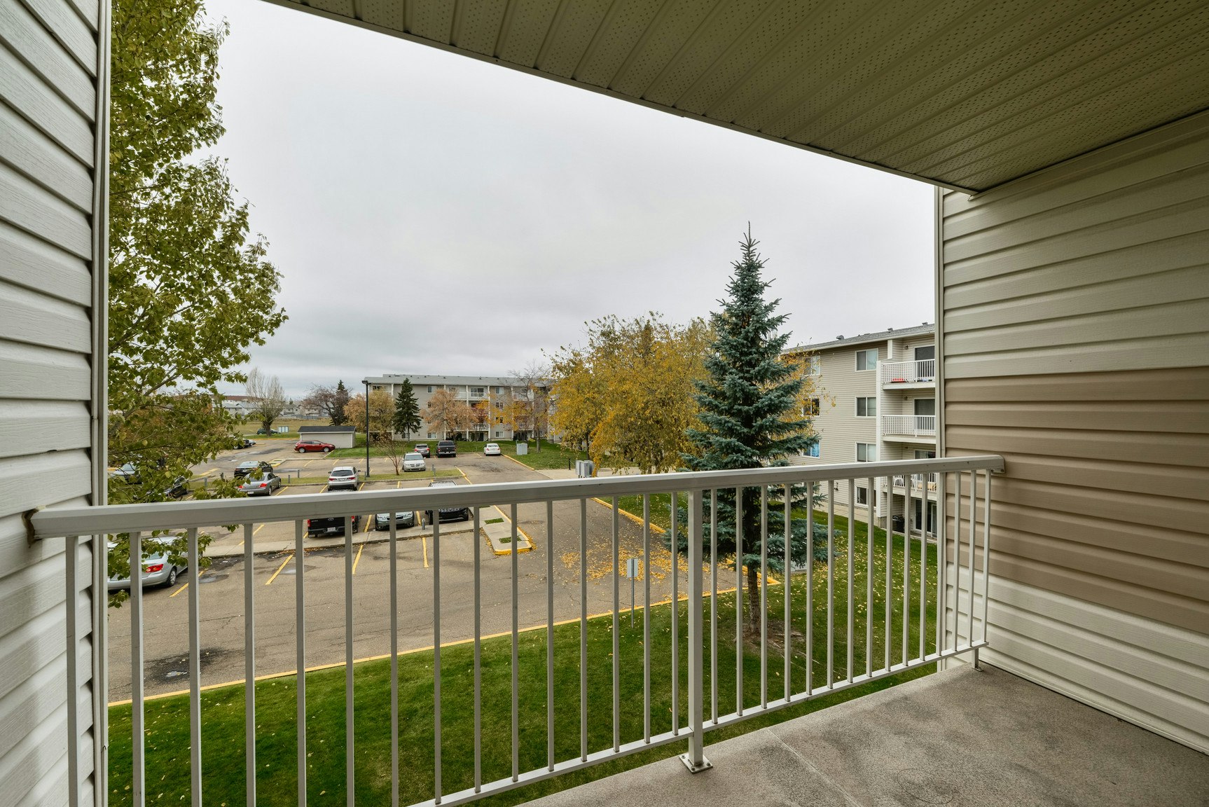 3431 139 Avenue NW, Edmonton, AB, T5Y 1Z4 - 7