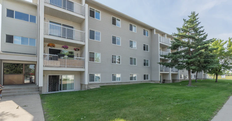 3431 139 Avenue NW, Edmonton, AB, T5Y 1Z4 - 10