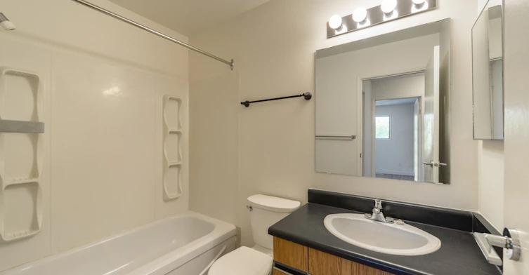 12004 162 Avenue NW, Edmonton, AB, T5X 4W9 - 6