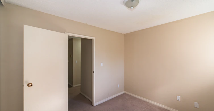 12004 162 Avenue NW, Edmonton, AB, T5X 4W9 - 11