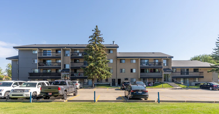 17735 64 Avenue NW, Edmonton, AB, T5T 2J9 - 9