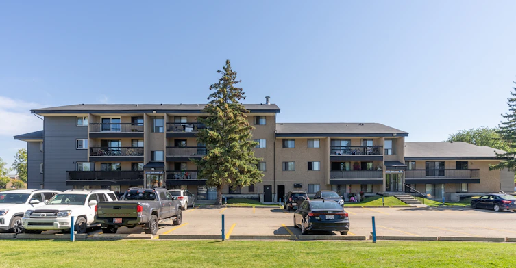17735 64 Avenue NW, Edmonton, AB, T5T 2J9 - 9