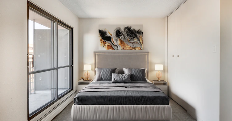 10140 113 Street NW, Edmonton, AB, T5K 2H6 - 2
