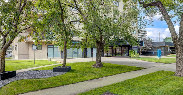 10140 113 Street NW, Edmonton, AB, T5K 2H6 - 15