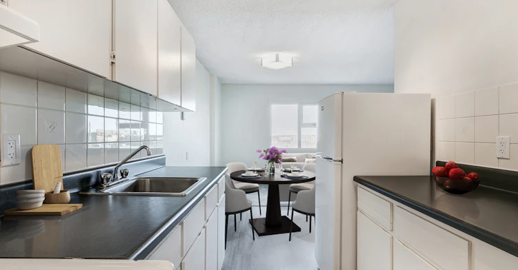 10140 113 Street NW, Edmonton, AB, T5K 2H6 - 3