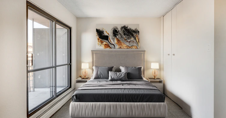 10140 113 Street NW, Edmonton, AB, T5K 2H6 - 6