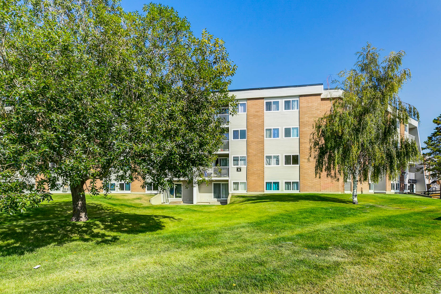 11915 34 Street NW, Edmonton, AB, T5W 4V4 - 9