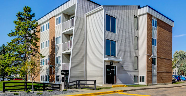 11915 34 Street NW, Edmonton, AB, T5W 4V4 - 5