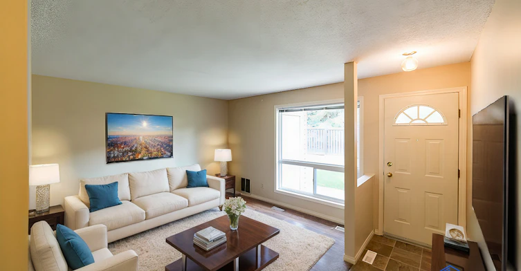 3741 16a Avenue NW, Edmonton, AB, T6L 3M1