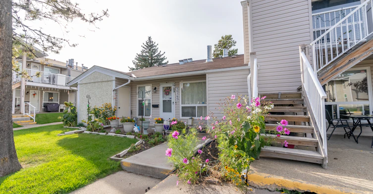 3741 16a Avenue NW, Edmonton, AB, T6L 3M1 - 13