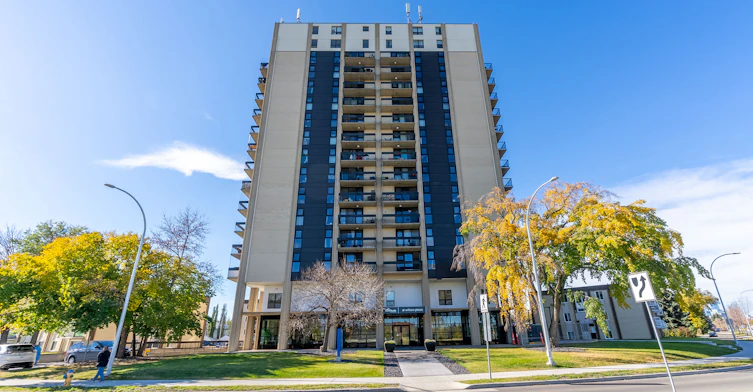 8830 85 Street NW, Edmonton, AB, T6C 3C3 - 18