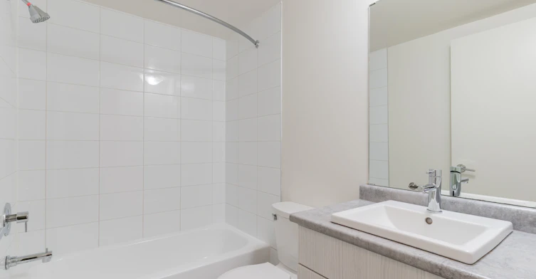 8830 85 Street NW, Edmonton, AB, T6C 3C3 - 11