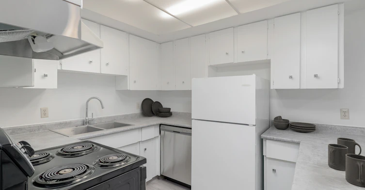 437 Saddleback Road, Edmonton, AB, T6J 4M6 - 3