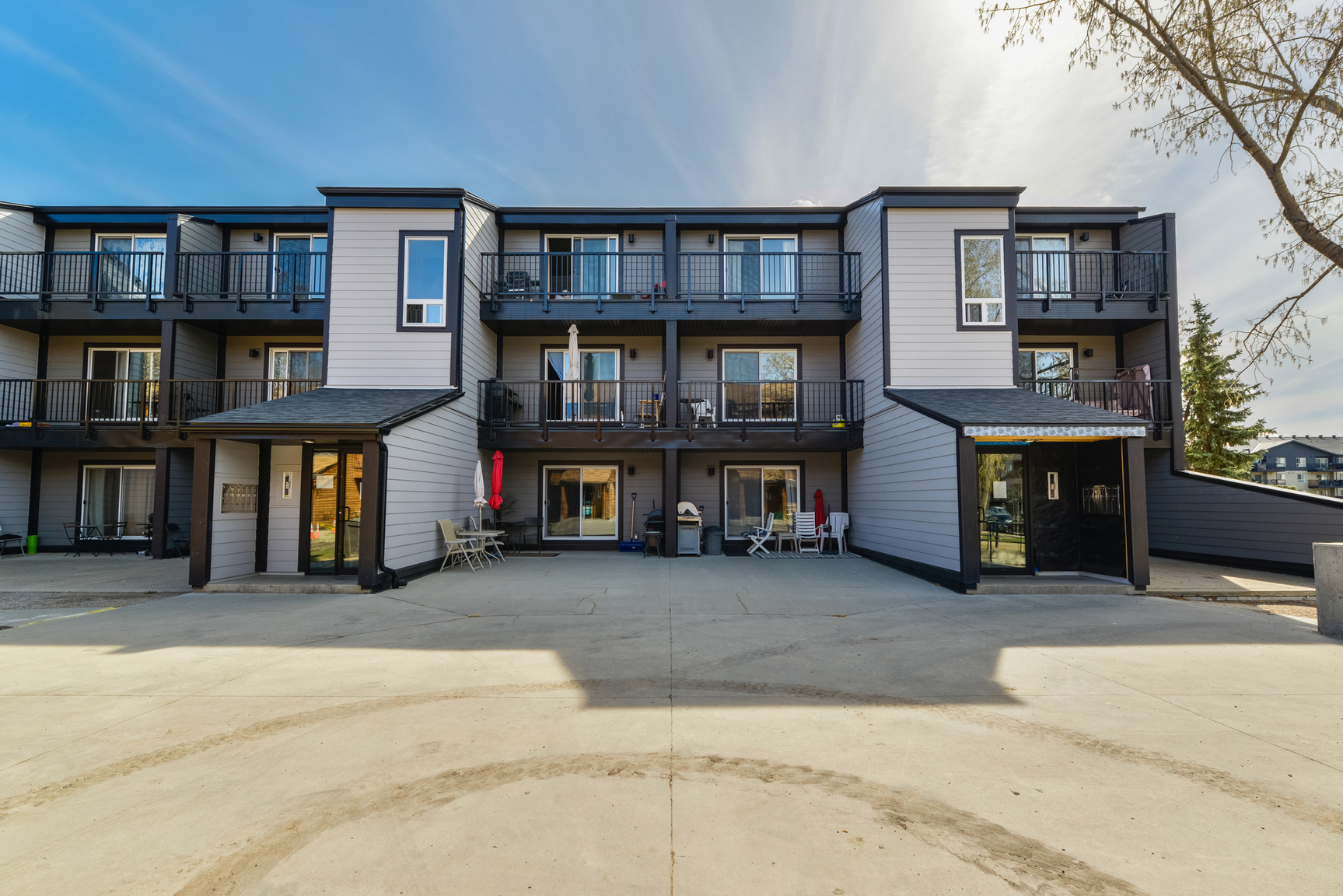 17139 69 Avenue NW, Edmonton, AB, T5T 2W6 - 8