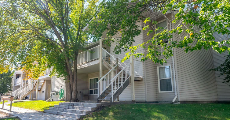 17104 75 Avenue NW, Edmonton, AB, T5T 2R4 - 8