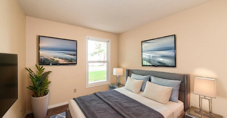 17104 75 Avenue NW, Edmonton, AB, T5T 2R4