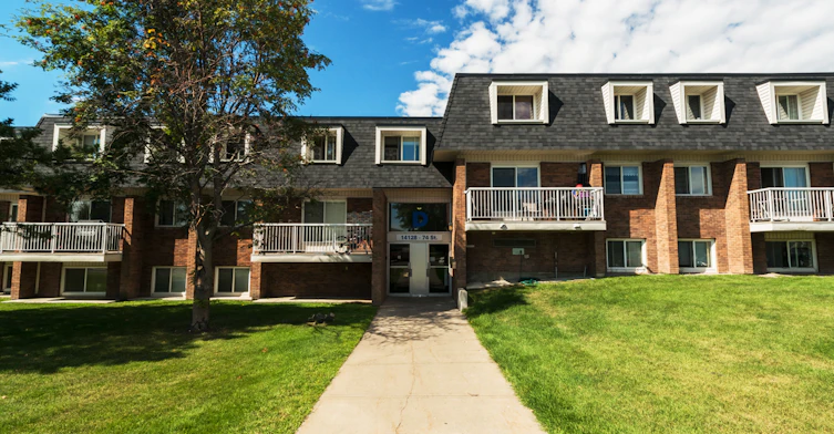 7424 141 Avenue NW, Edmonton, AB, T5C 2N5 - 6