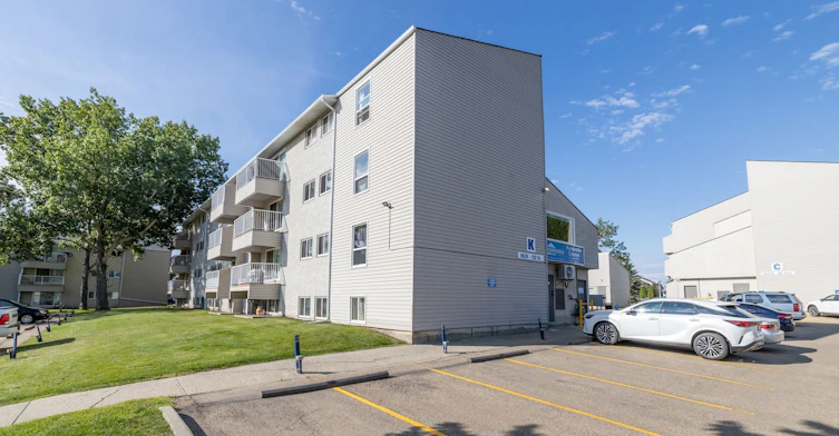 8630 182 Street NW, Edmonton, AB, T5T 1M3 - 11