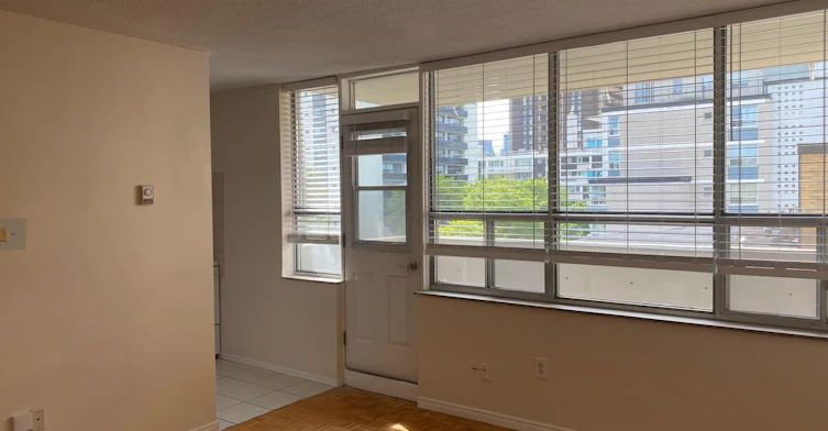 34 Walmer Road, Toronto, ON, M5R 2W6 - 5