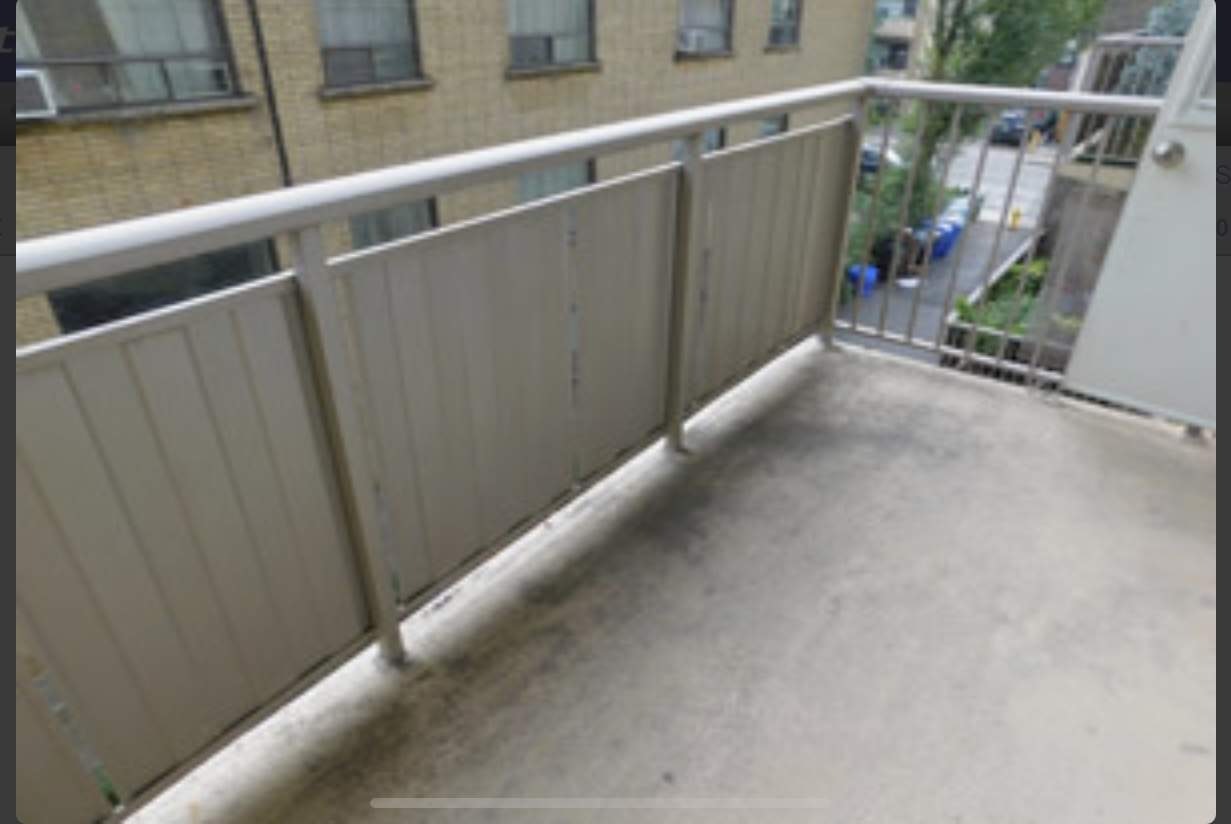 130 Cosburn Avenue, Toronto, ON, M4J 2L7 - 7