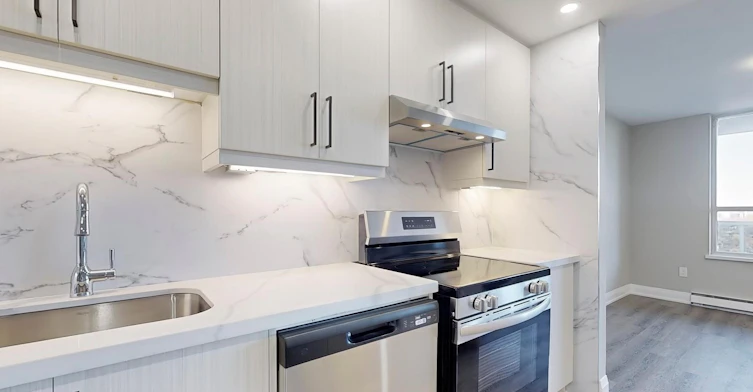 4-40 Pleasant Boulevard, Toronto, ON, M4T 1J9 - 4