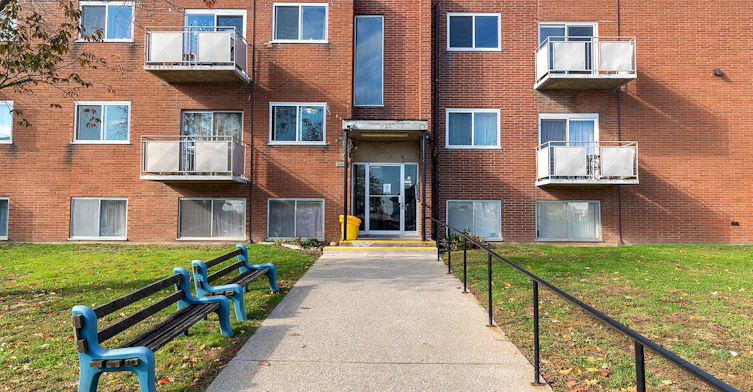 3791 Portage Road, Niagara Falls, ON, L2J 2L1 - 8