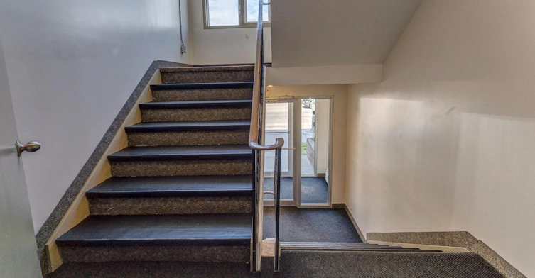 303-11035 124 Street NW, Edmonton, AB, T5M 0J5 - 10