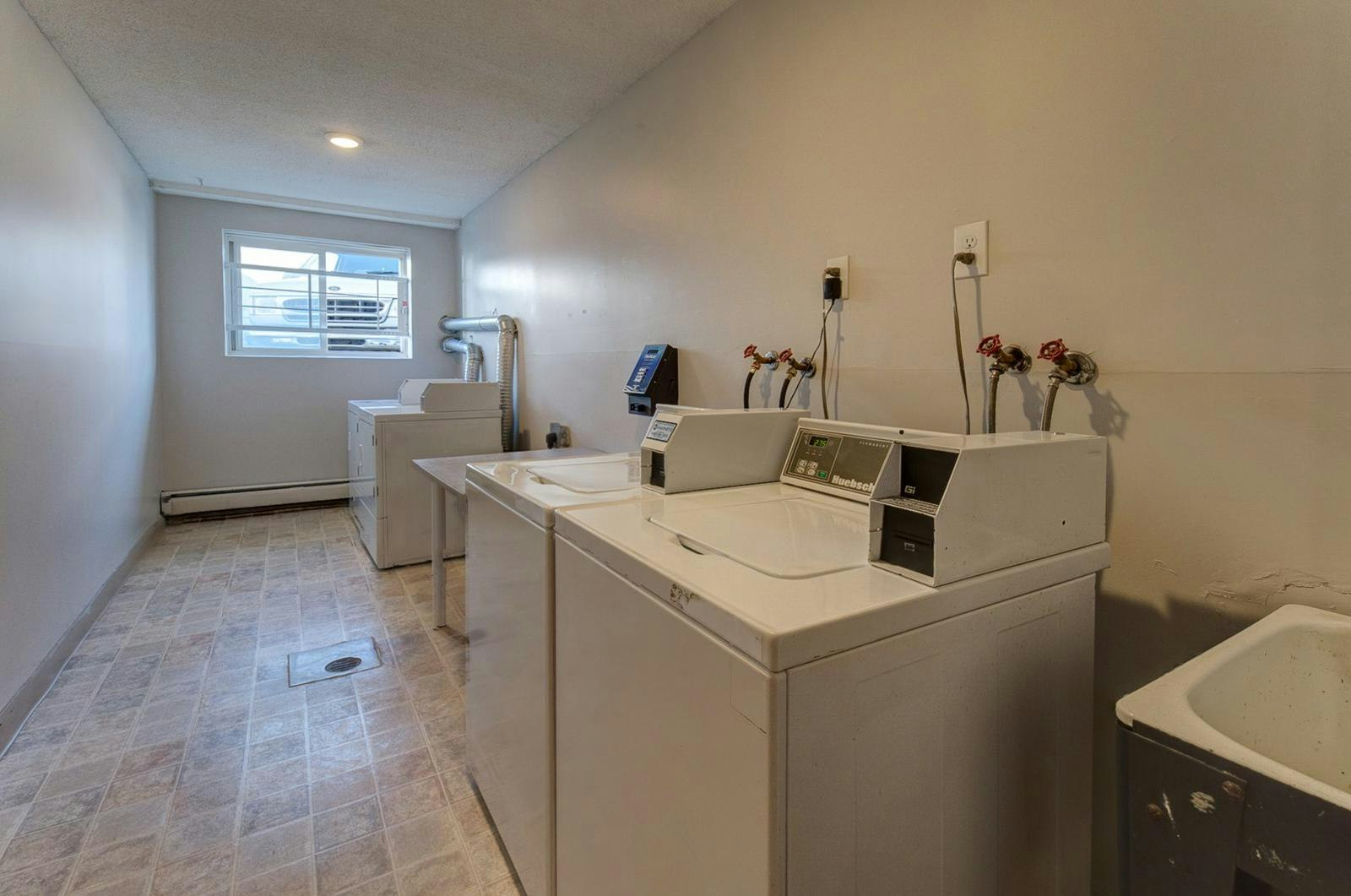 303-11035 124 Street NW, Edmonton, AB, T5M 0J5 - 13