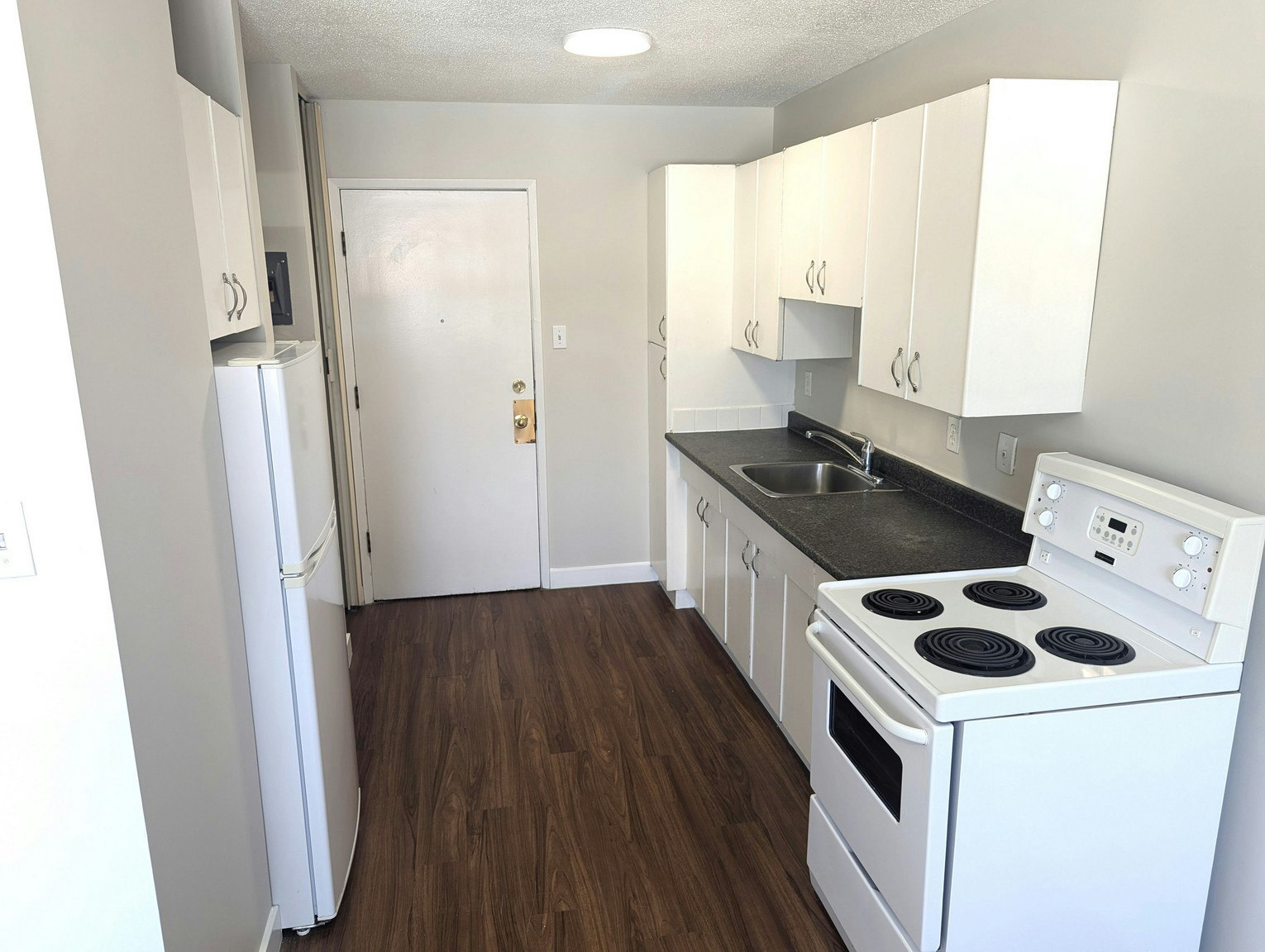 303-11035 124 Street NW, Edmonton, AB, T5M 0J5 - 2