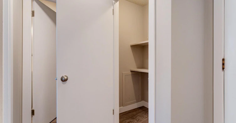 304-11035 124 Street NW, Edmonton, AB, T5M 0J5 - 9