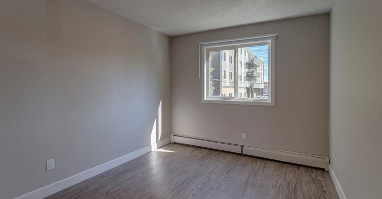 304-11035 124 Street NW, Edmonton, AB, T5M 0J5 - 6