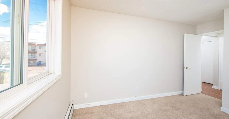 304-11035 124 Street NW, Edmonton, AB, T5M 0J5 - 9