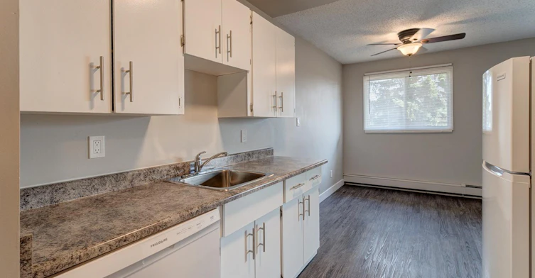 210A-11615 28 Avenue NW, Edmonton, AB, T6J 3Z8 - 11