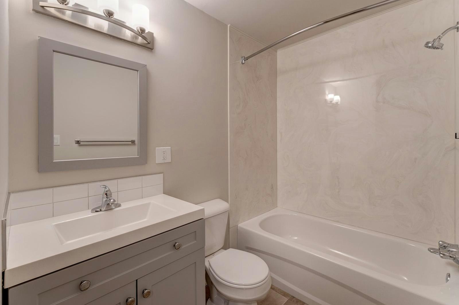 214A-11615 28 Avenue NW, Edmonton, AB, T6J 3Z8 - 10