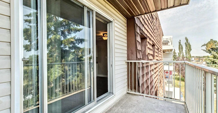 214A-11615 28 Avenue NW, Edmonton, AB, T6J 3Z8 - 11