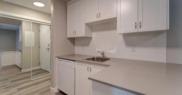 415B-11615 28 Avenue NW, Edmonton, AB, T6J 3Z8 - 7