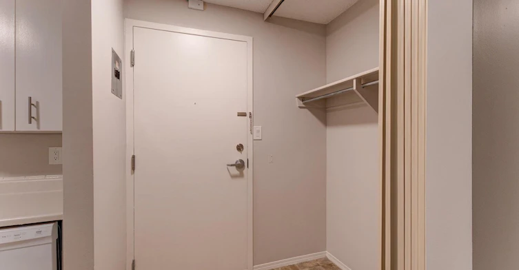 310A-11615 28 Avenue NW, Edmonton, AB, T6J 3Z8 - 4