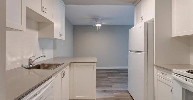 113B-11615 28 Avenue NW, Edmonton, AB, T6J 3Z8 - 5