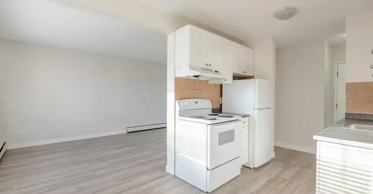 14-10620 107 Street NW, Edmonton, AB, T5H 2Y7 - 16