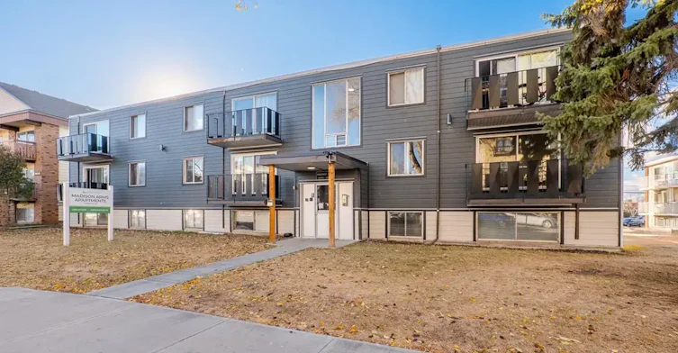14-10620 107 Street NW, Edmonton, AB, T5H 2Y7 - 31