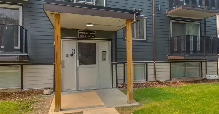 14-10620 107 Street NW, Edmonton, AB, T5H 2Y7 - 34