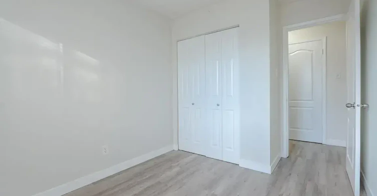 04-10620 107 Street NW, Edmonton, AB, T5H 2Y7 - 20